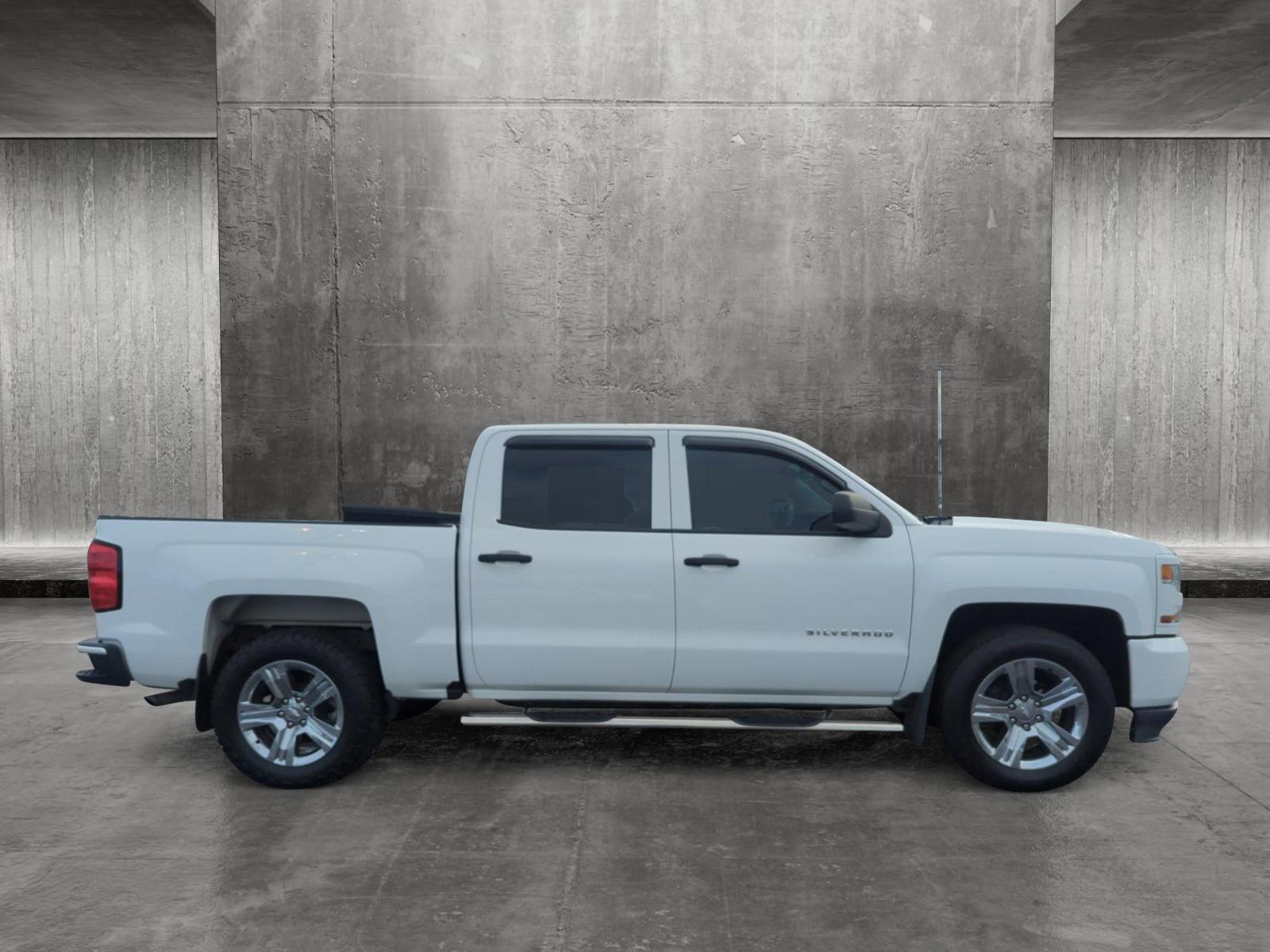 2018 Chevrolet Silverado 1500 Vehicle Photo in Memphis, TN 38128