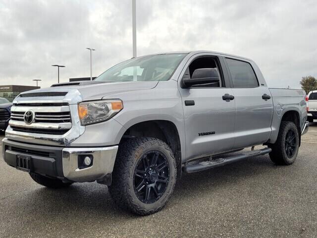 Used 2017 Toyota Tundra SR5 with VIN 5TFDW5F16HX662701 for sale in Jonesboro, AR