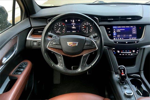 2021 Cadillac XT5 Vehicle Photo in TOPEKA, KS 66609-0000