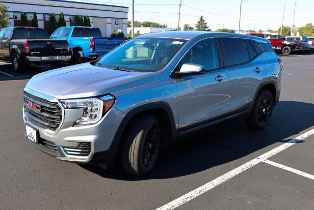 2023 GMC Terrain Vehicle Photo in GREEN BAY, WI 54304-5303