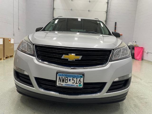 2015 Chevrolet Traverse Vehicle Photo in ROGERS, MN 55374-9422