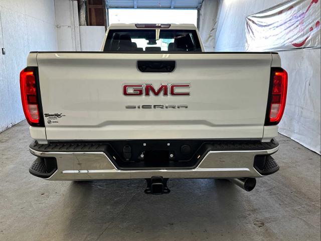 2024 GMC Sierra 2500 HD Vehicle Photo in RED SPRINGS, NC 28377-1640