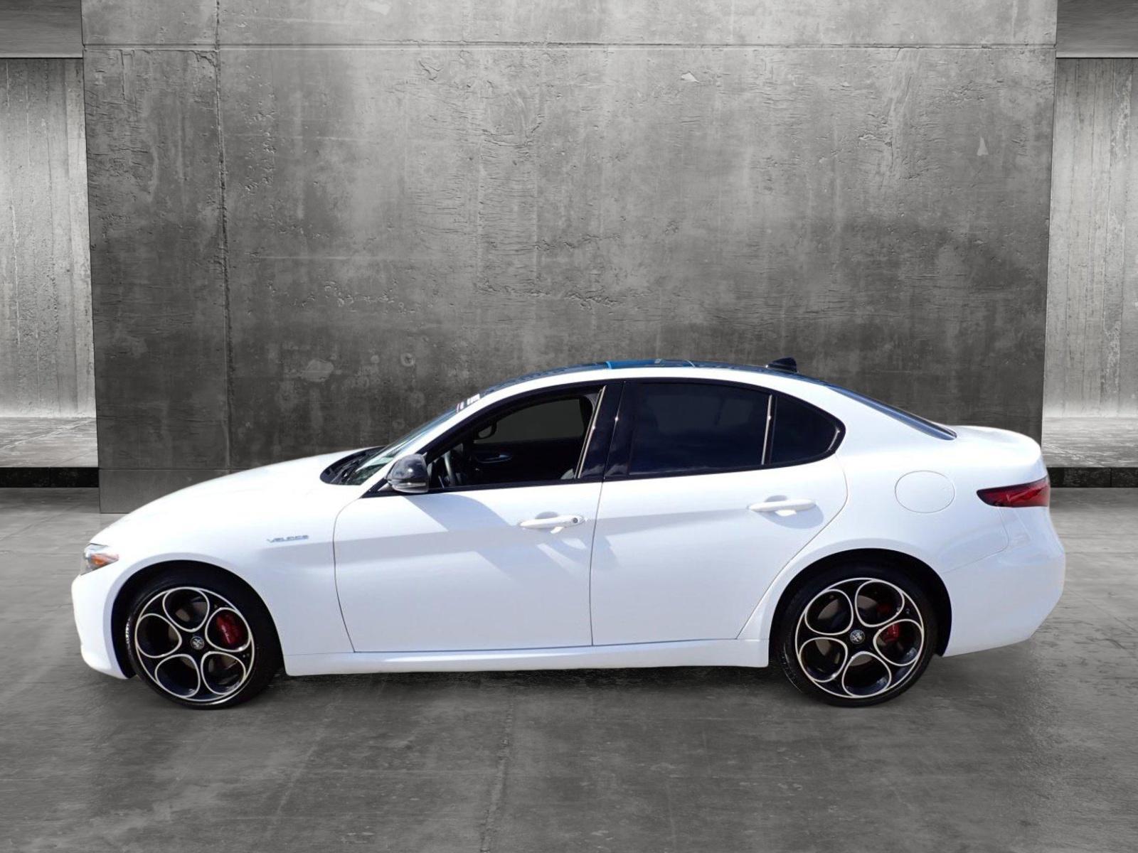 2022 Alfa Romeo Giulia Vehicle Photo in DENVER, CO 80221-3610