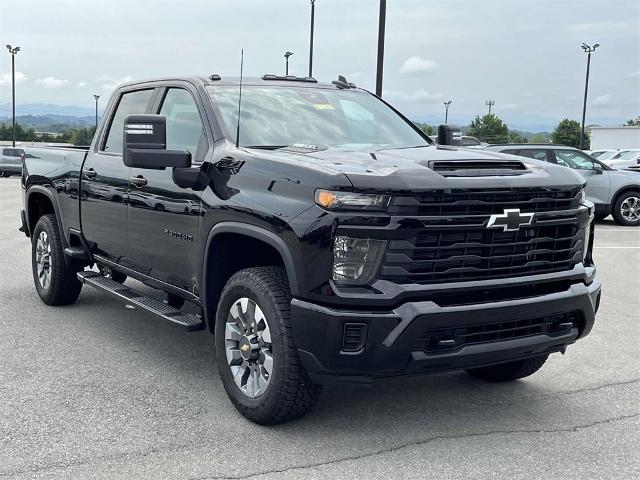 2024 Chevrolet Silverado 2500 HD Vehicle Photo in ALCOA, TN 37701-3235