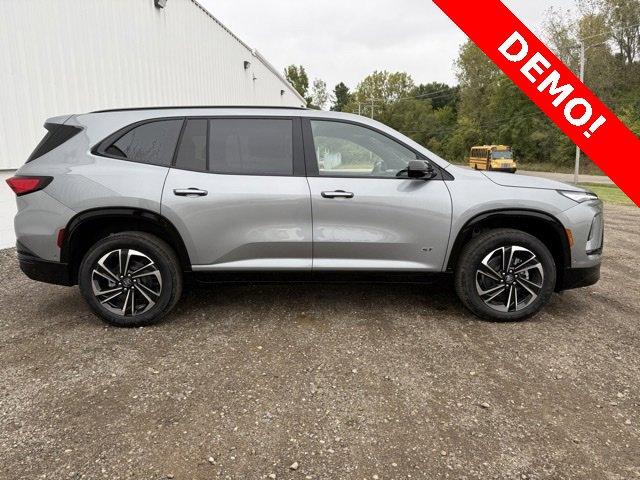 2025 Buick Enclave Vehicle Photo in JACKSON, MI 49202-1834