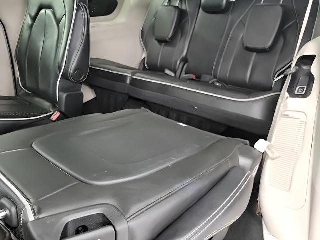 2022 Chrysler Pacifica Vehicle Photo in Green Bay, WI 54304