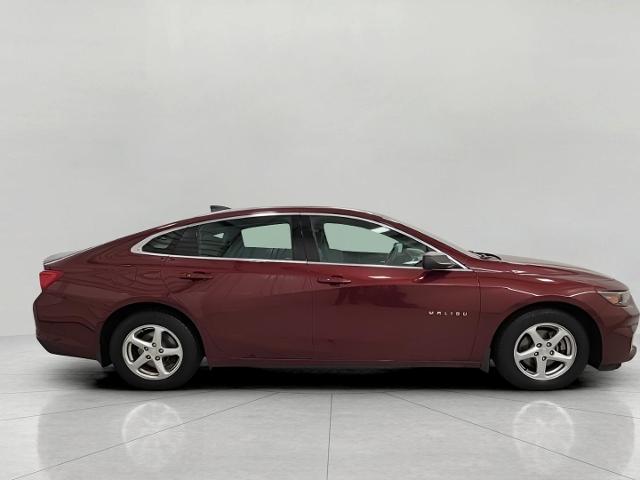 2016 Chevrolet Malibu Vehicle Photo in Oshkosh, WI 54901