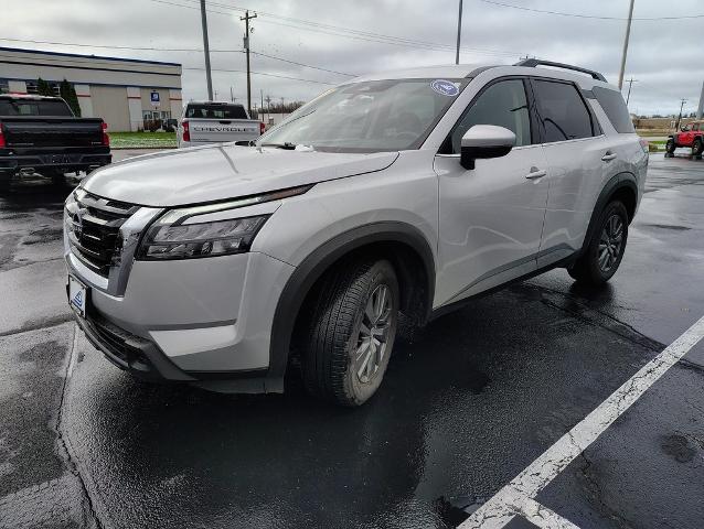 2023 Nissan Pathfinder Vehicle Photo in GREEN BAY, WI 54304-5303