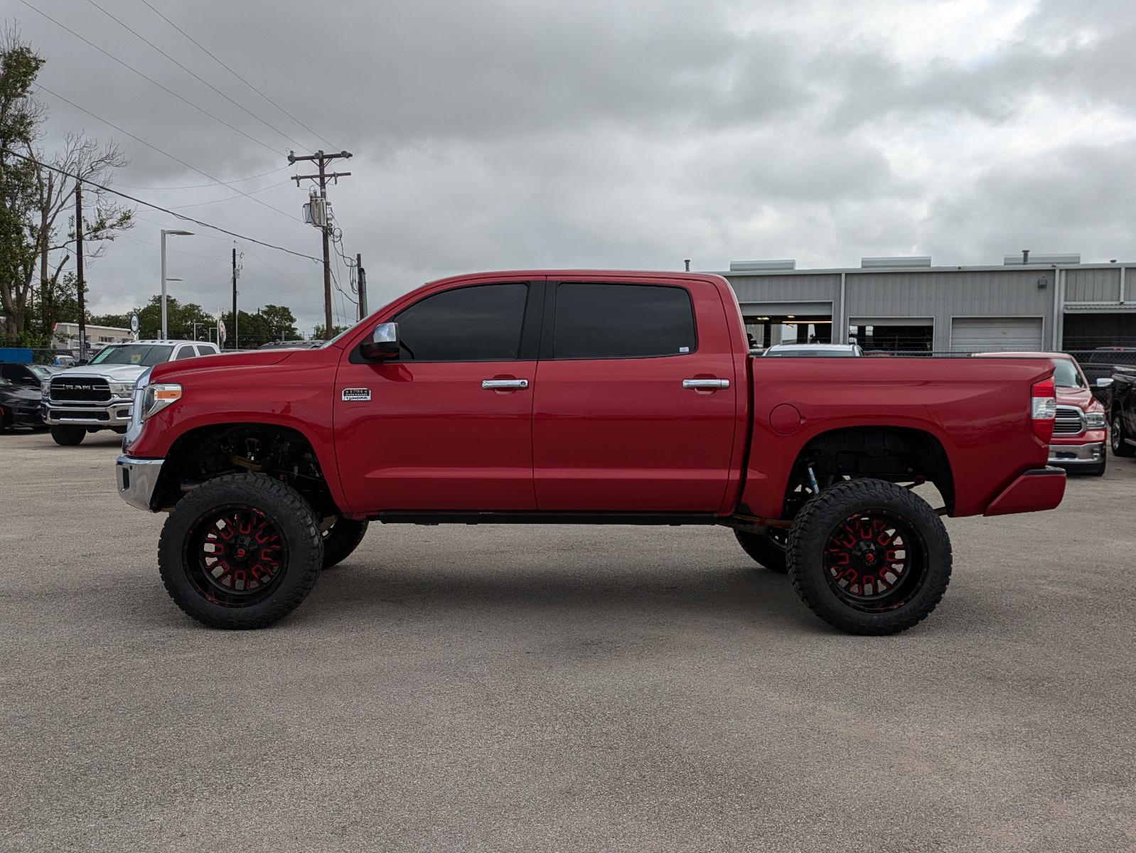 2018 Toyota Tundra 4WD Vehicle Photo in Seguin, TX 78155