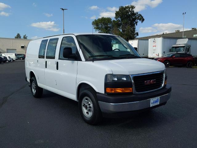 2021 GMC Savana Cargo Van Vehicle Photo in READING, PA 19605-1203