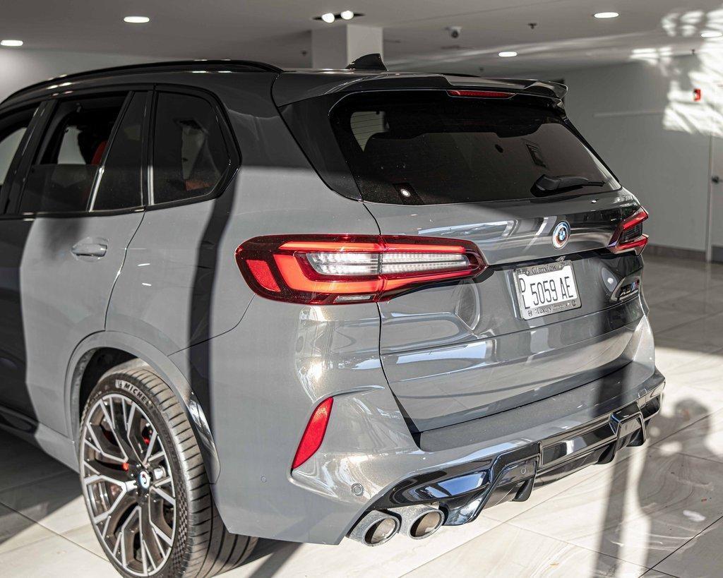 2022 BMW X5 M Vehicle Photo in Saint Charles, IL 60174