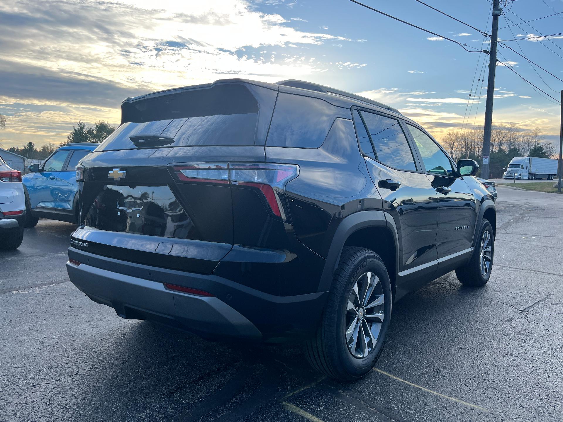 2025 Chevrolet Equinox Vehicle Photo in CLARE, MI 48617-9414