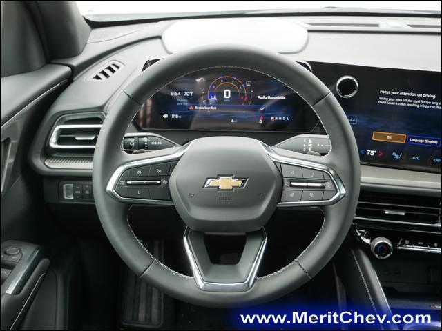 2024 Chevrolet Traverse Vehicle Photo in MAPLEWOOD, MN 55119-4794