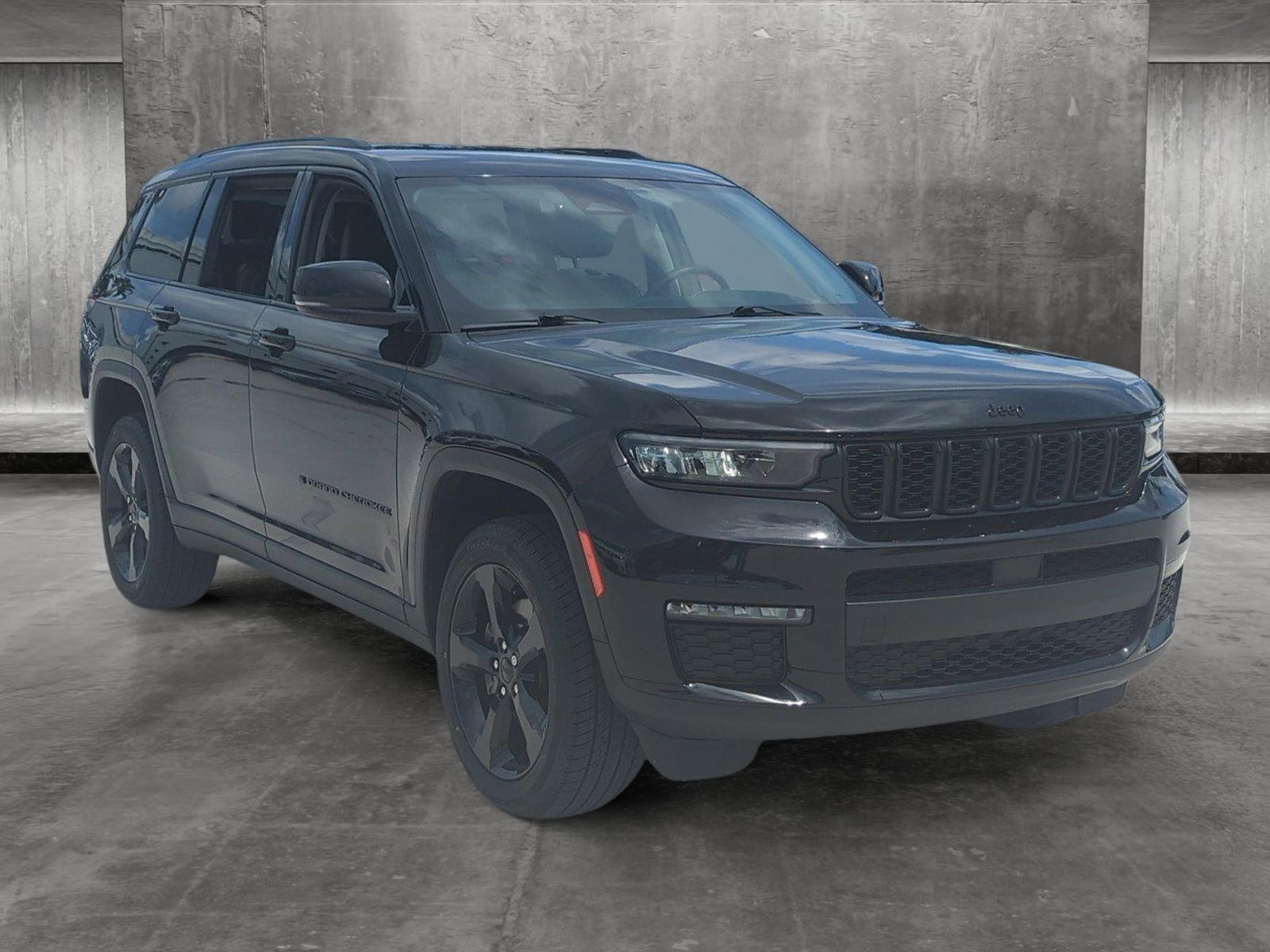 2023 Jeep Grand Cherokee L Vehicle Photo in Pembroke Pines, FL 33027