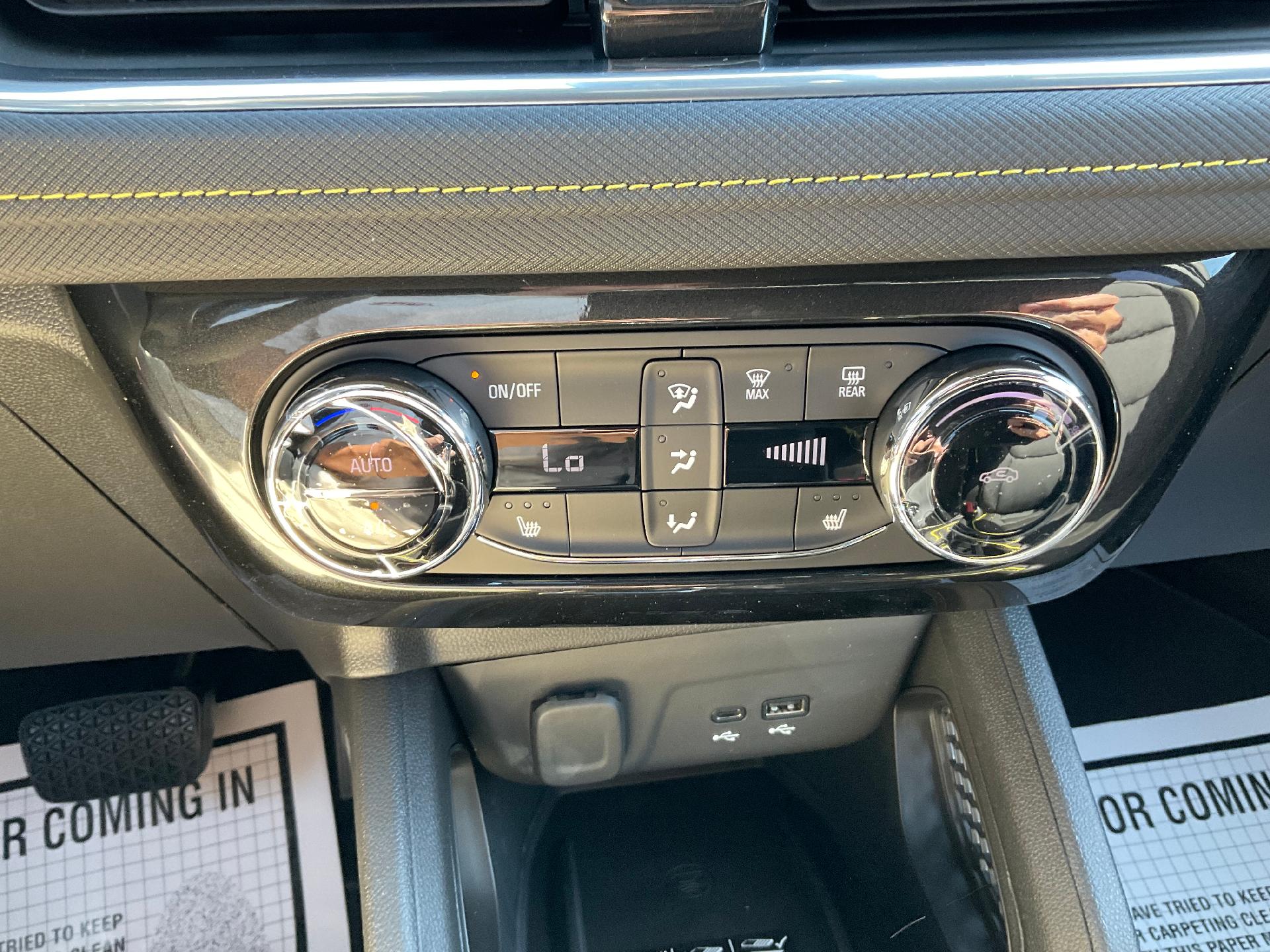 2025 Chevrolet Trailblazer Vehicle Photo in PONCA CITY, OK 74601-1036