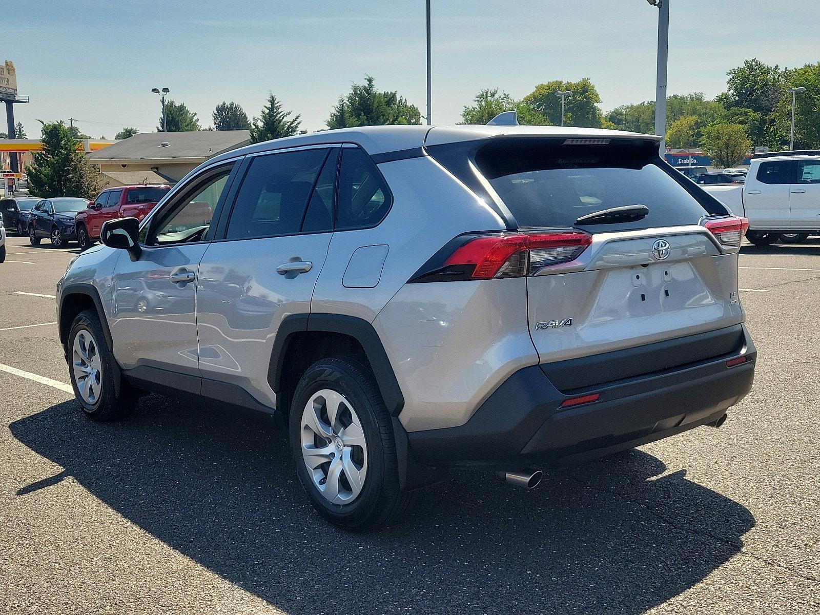 2022 Toyota RAV4 Vehicle Photo in Trevose, PA 19053