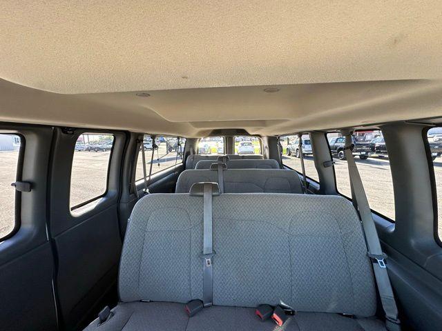 2023 Chevrolet Express Passenger Vehicle Photo in TUPELO, MS 38801-6508