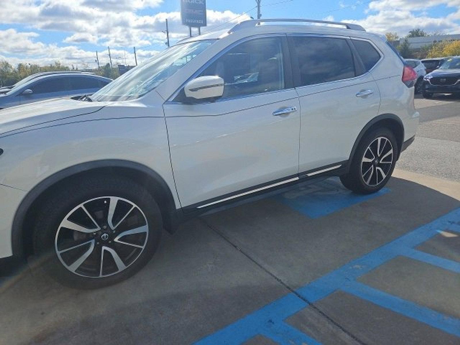 2017 Nissan Rogue Vehicle Photo in Trevose, PA 19053