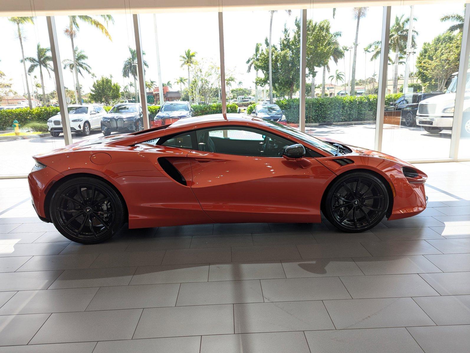 2023 McLaren Artura Vehicle Photo in Delray Beach, FL 33444