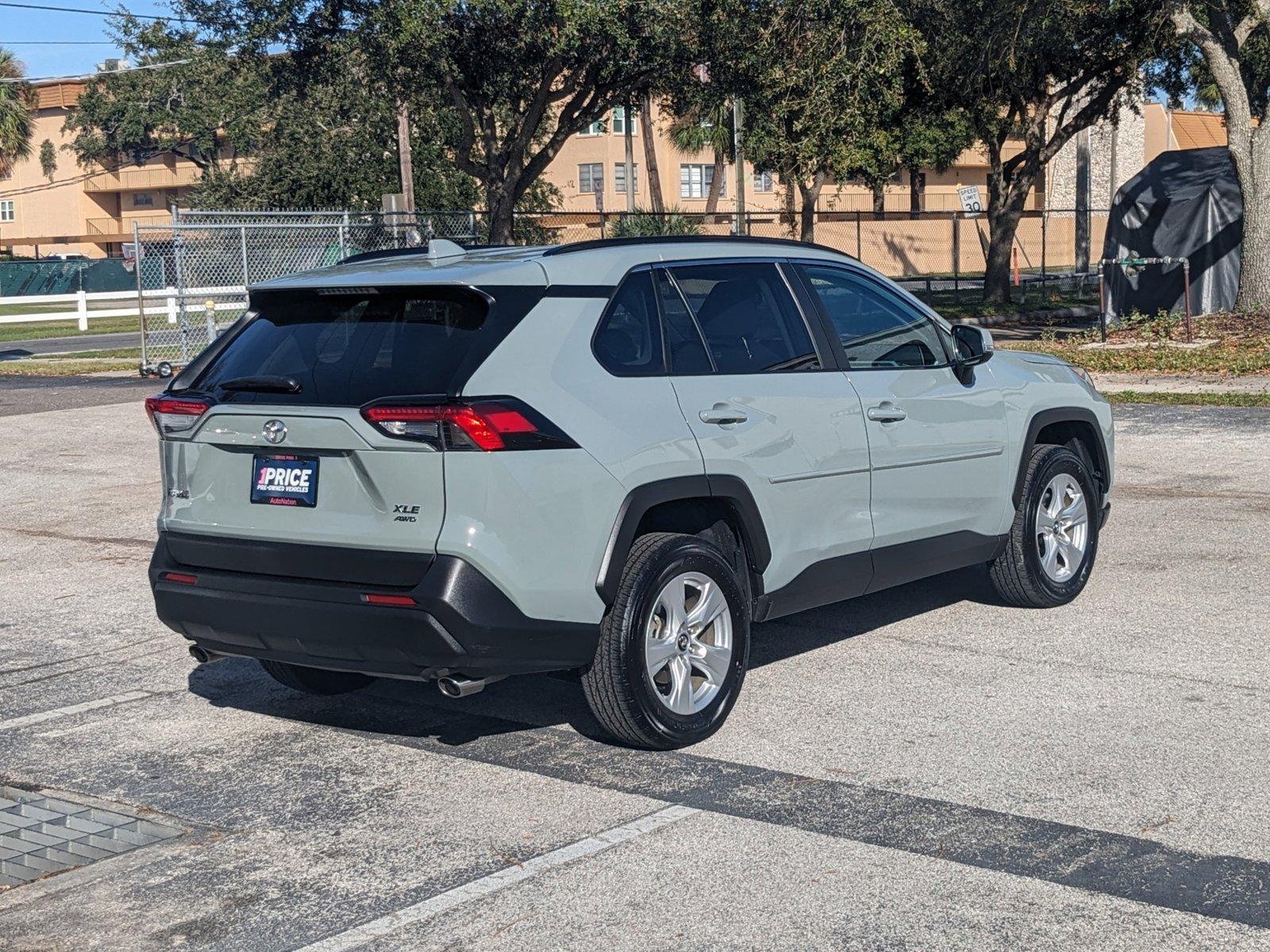 2020 Toyota RAV4 Vehicle Photo in Tampa, FL 33614