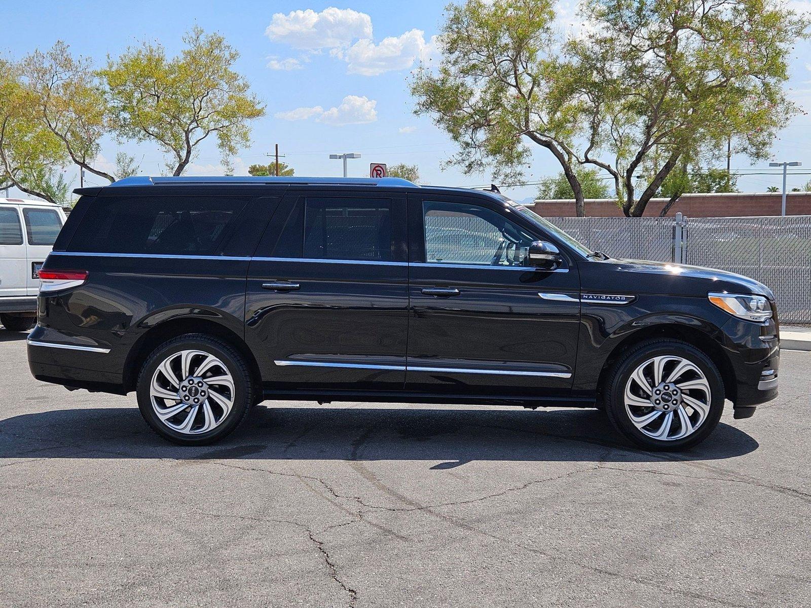 2022 Lincoln Navigator L Vehicle Photo in Henderson, NV 89014