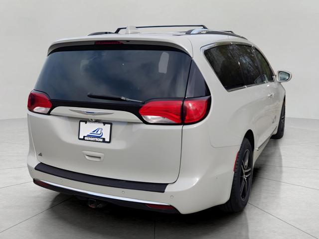 2017 Chrysler Pacifica Vehicle Photo in Appleton, WI 54914