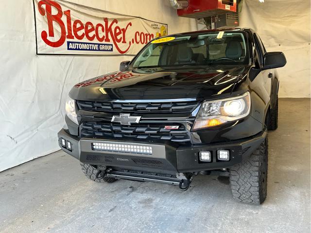 Select 2022 Chevrolet Colorado