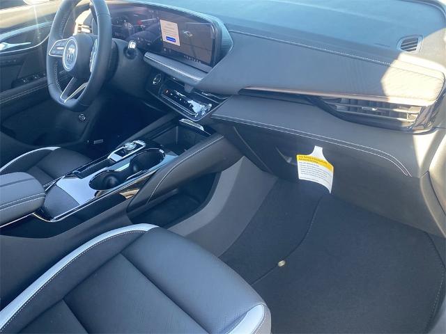 2024 Buick Envision Vehicle Photo in GOODYEAR, AZ 85338-1310