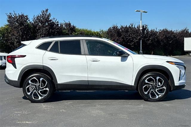 2024 Chevrolet Trax Vehicle Photo in SALINAS, CA 93907-2500