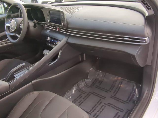 2021 Hyundai ELANTRA Vehicle Photo in Merrillville, IN 46410-5311