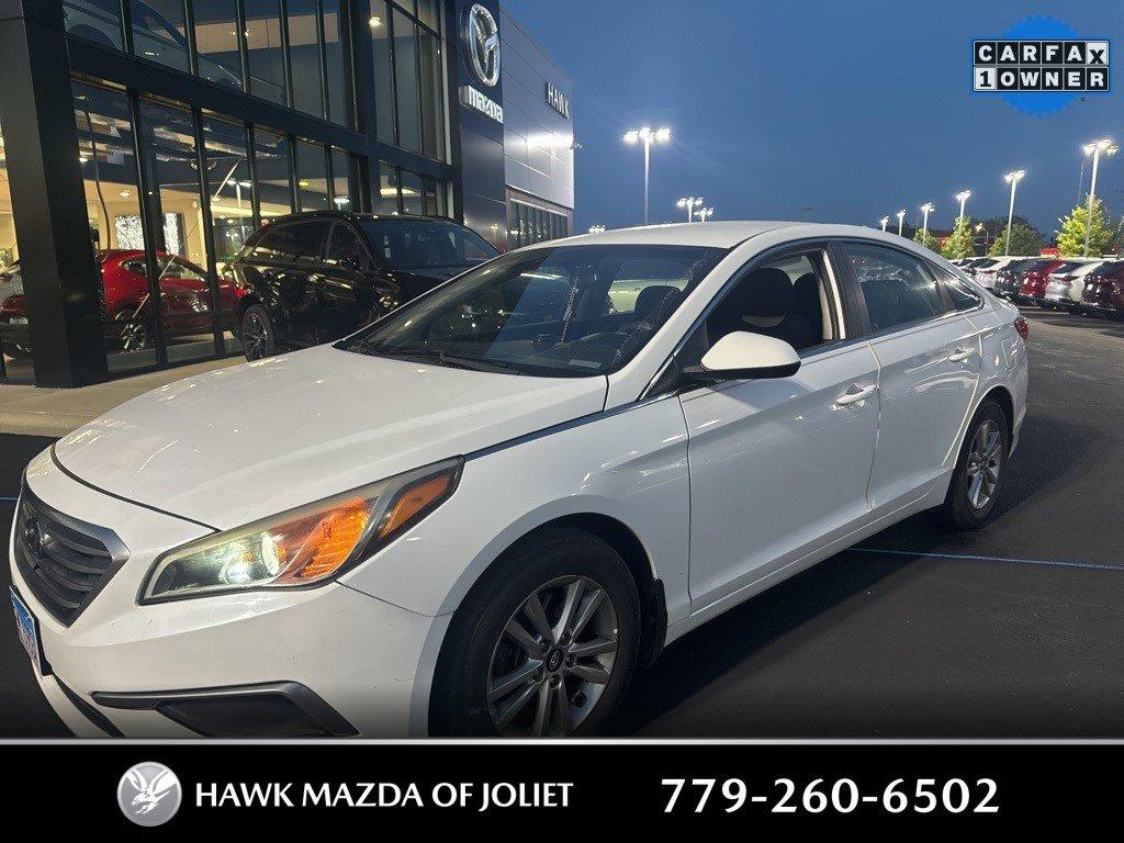 2016 Hyundai SONATA Vehicle Photo in Plainfield, IL 60586