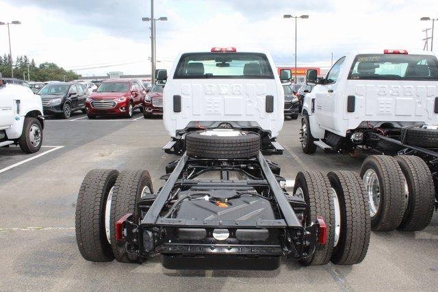 2024 Chevrolet Silverado 5500 HD Vehicle Photo in SAINT CLAIRSVILLE, OH 43950-8512