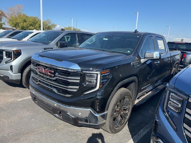 2024 GMC Sierra 1500 Vehicle Photo in GOODYEAR, AZ 85338-1310