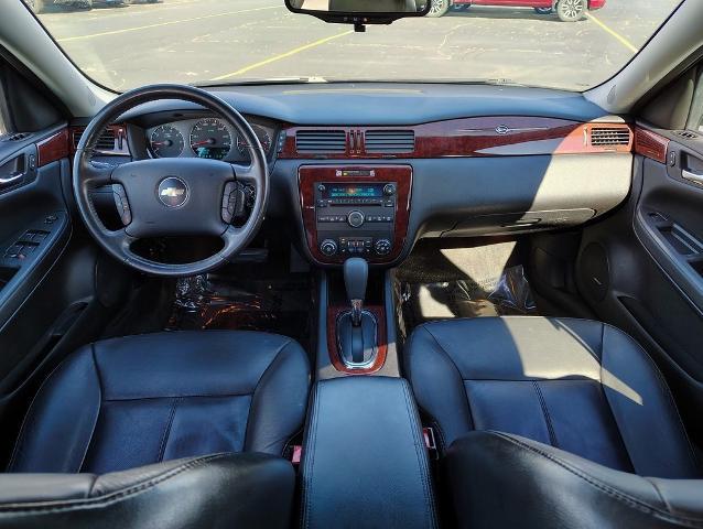 2009 Chevrolet Impala Vehicle Photo in GREEN BAY, WI 54304-5303