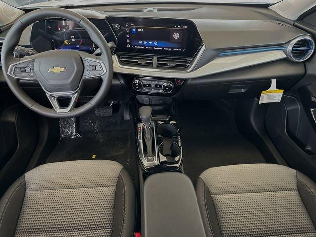 2025 Chevrolet Trax Vehicle Photo in RIVERSIDE, CA 92504-4106