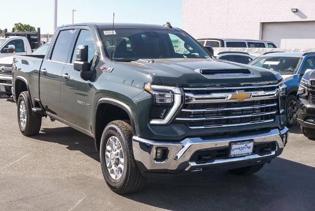 2025 Chevrolet Silverado 2500 HD Vehicle Photo in VENTURA, CA 93003-8585