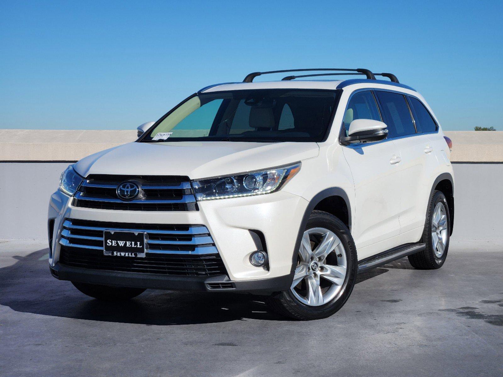 2017 Toyota Highlander Vehicle Photo in DALLAS, TX 75209