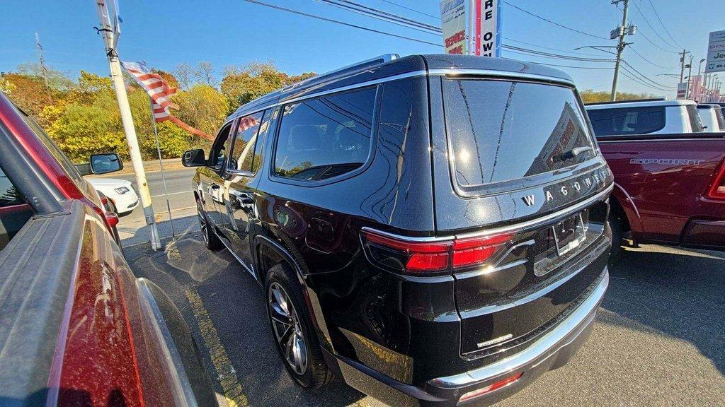 2022 Jeep Wagoneer Vehicle Photo in AKRON, OH 44303-2185