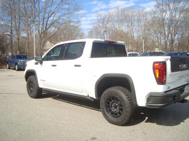 2024 GMC Sierra 1500 Vehicle Photo in PORTSMOUTH, NH 03801-4196