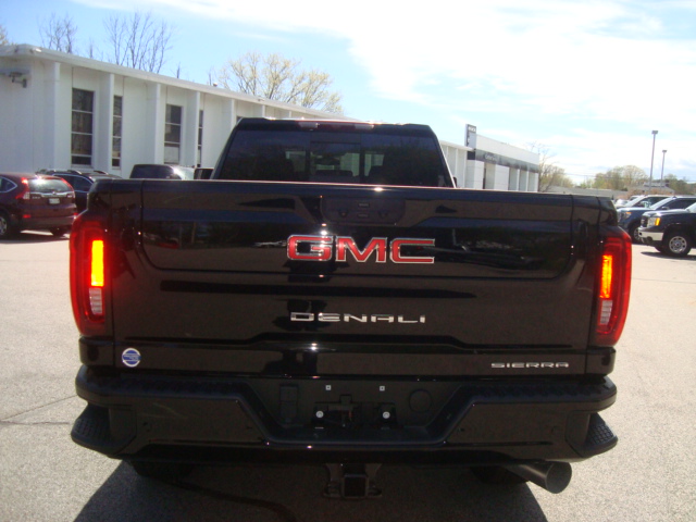 2023 GMC Sierra 2500 HD Vehicle Photo in PORTSMOUTH, NH 03801-4196