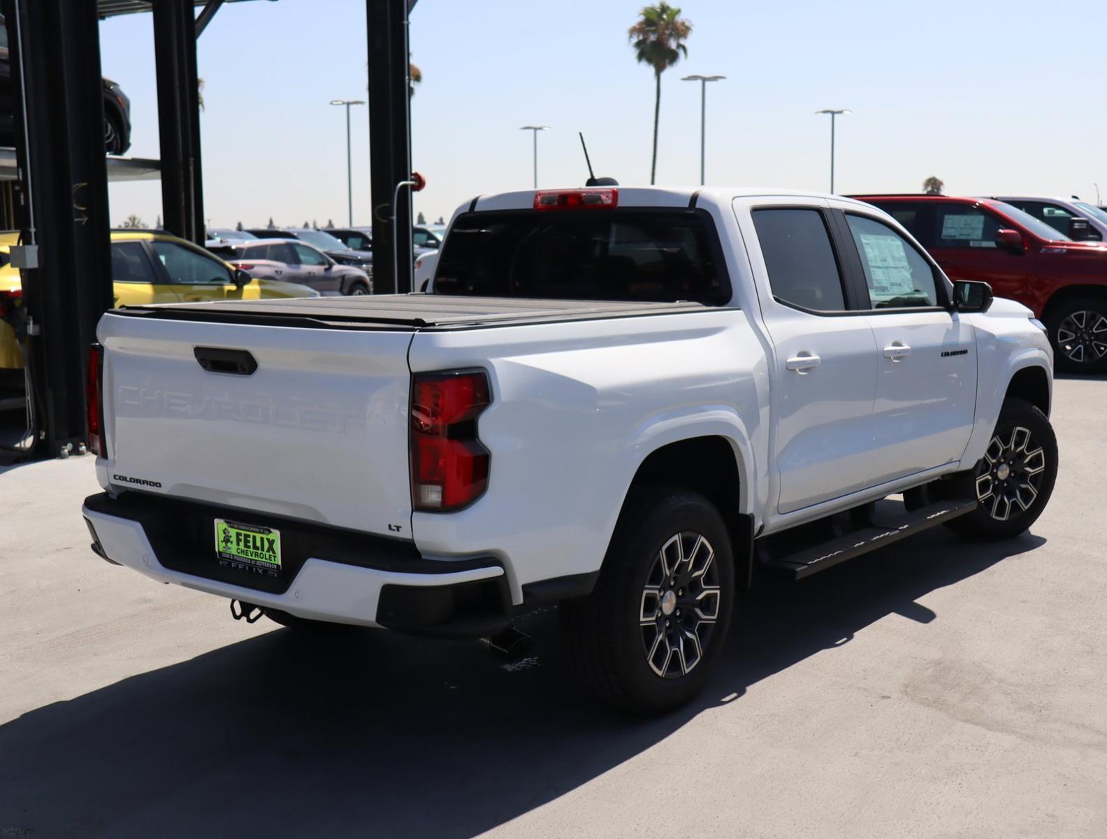 2024 Chevrolet Colorado Vehicle Photo in LOS ANGELES, CA 90007-3794