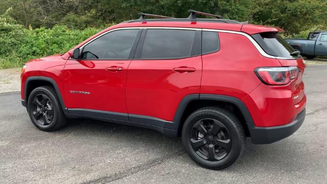 2018 Jeep Compass Vehicle Photo in MOON TOWNSHIP, PA 15108-2571