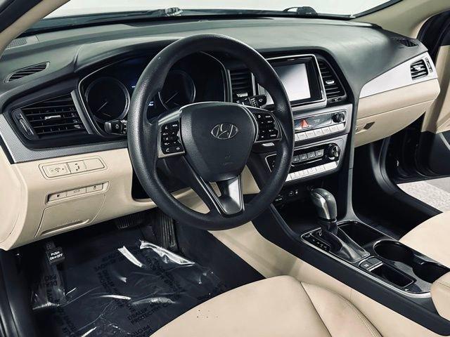 2018 Hyundai Sonata Vehicle Photo in MEDINA, OH 44256-9631