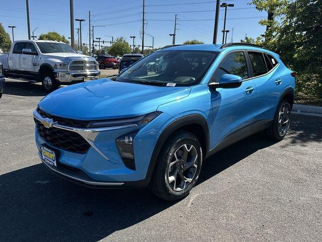 2025 Chevrolet Trax Vehicle Photo in GREELEY, CO 80634-4125