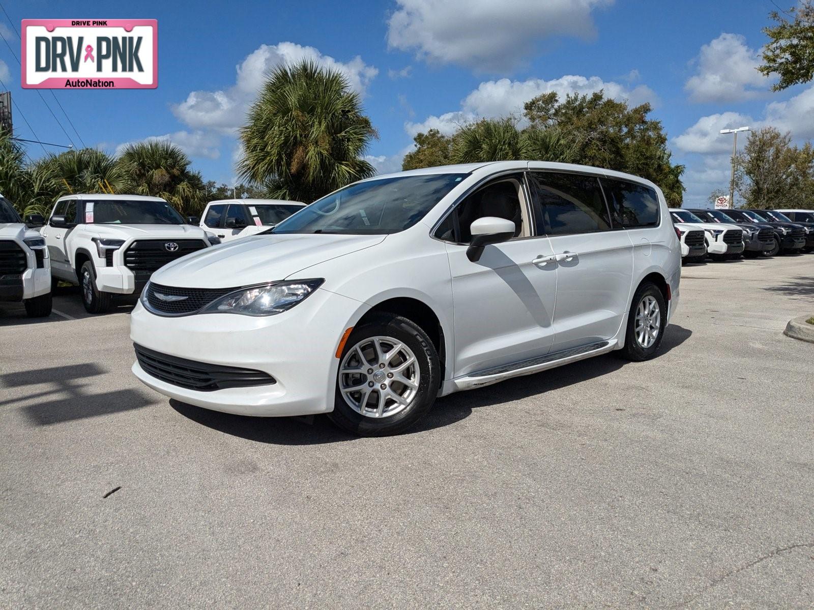 2017 Chrysler Pacifica Vehicle Photo in Winter Park, FL 32792