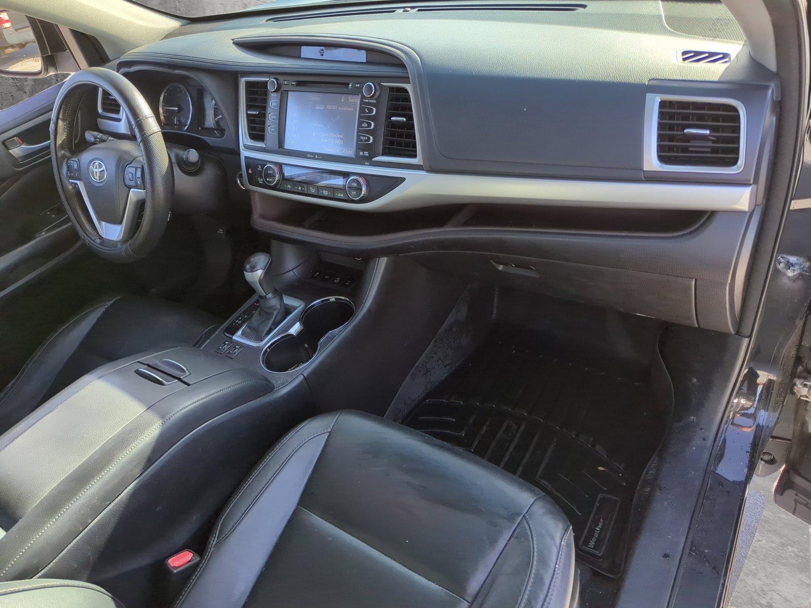 2015 Toyota Highlander Vehicle Photo in Ft. Myers, FL 33907