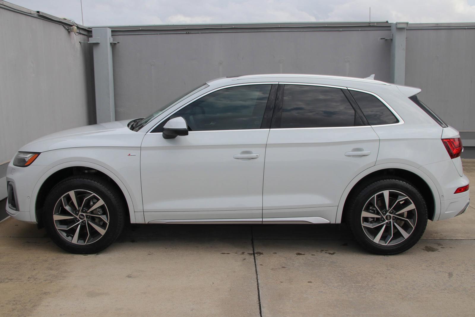 2022 Audi Q5 Vehicle Photo in SUGAR LAND, TX 77478