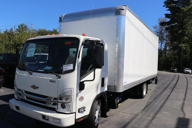 2024 Chevrolet Low Cab Forward 5500 HD Vehicle Photo in MONTICELLO, NY 12701-3853