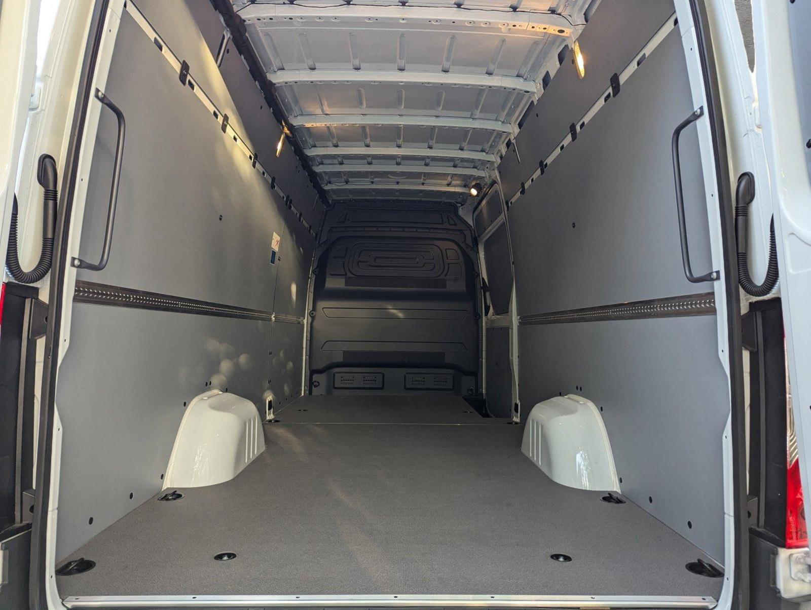 2024 Mercedes-Benz Sprinter Crew Van Vehicle Photo in Pompano Beach, FL 33064