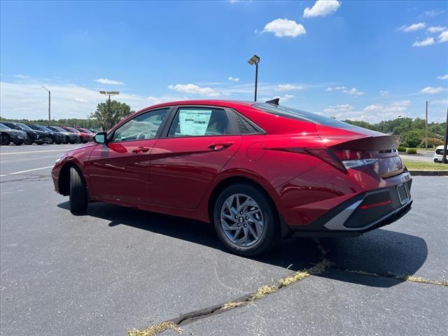 2024 Hyundai ELANTRA Vehicle Photo in O'Fallon, IL 62269